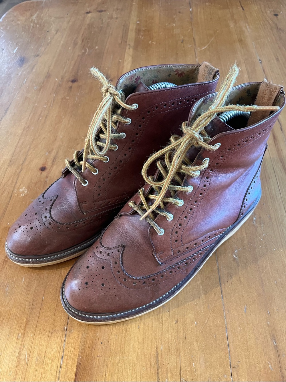 Dr. Martens Bentley Wingtip Brogue Boot 8 Hole Oxblood Cherry Red Leather
